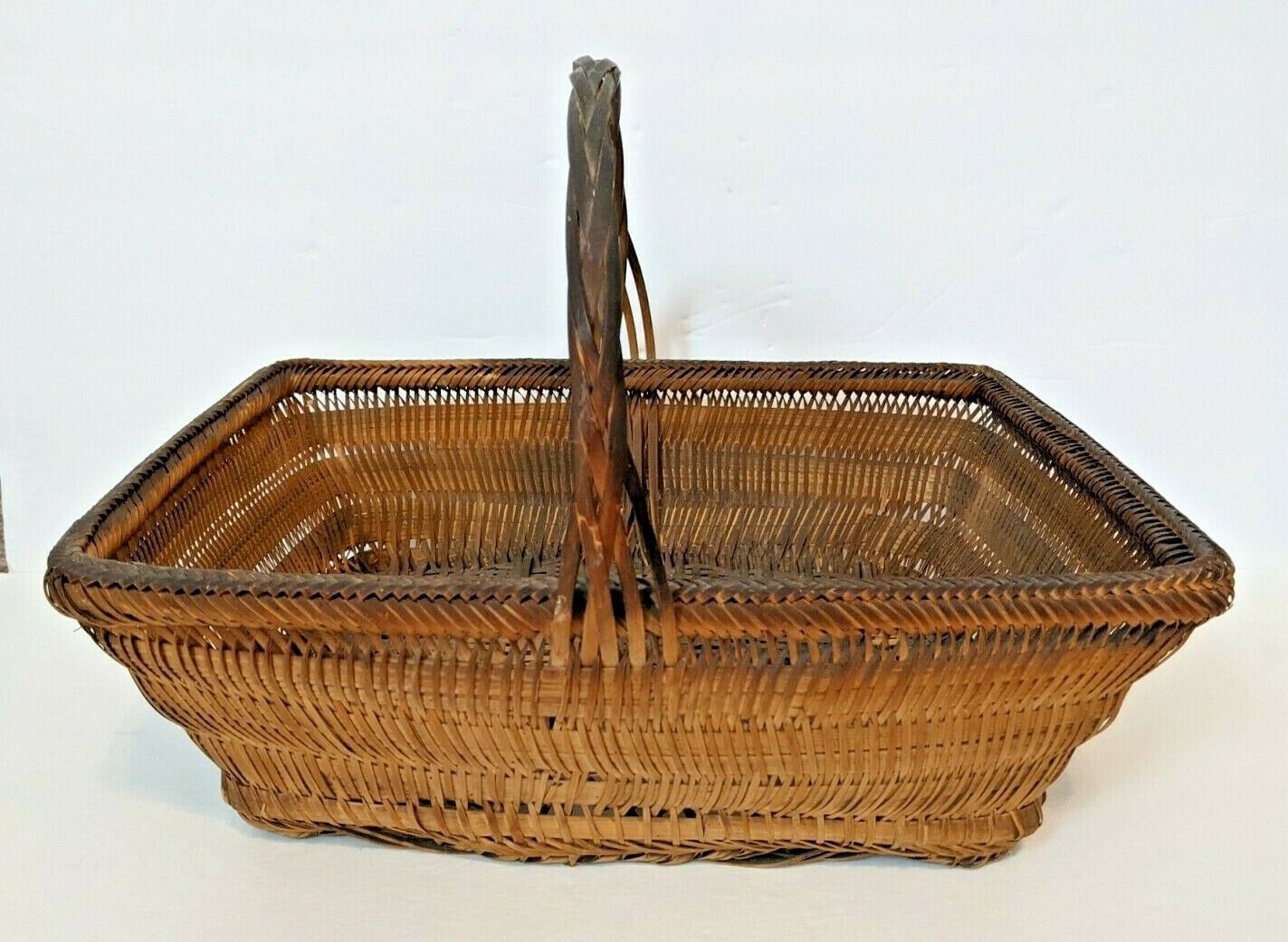 Antique Chinese Split Bamboo Handmade Gathering Basket With Handle 15" By 12"