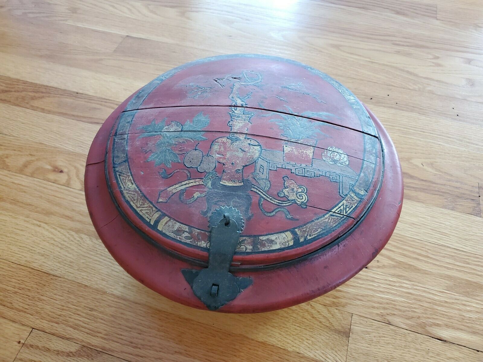 Rare Red Gold Qing Dynasty Hand Painted Antique Chinese Wood Wedding Basket Box